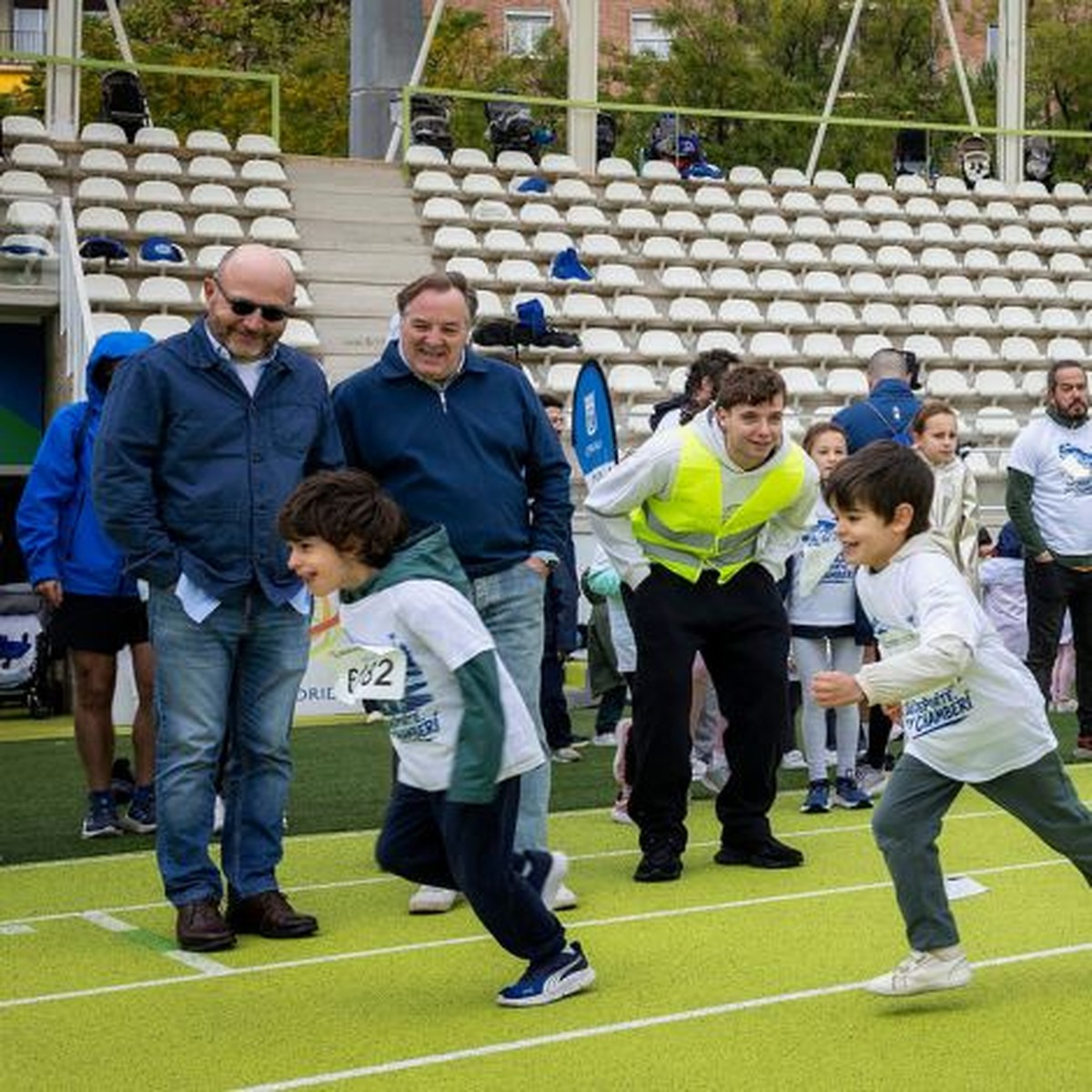 Chamberí celebra una jornada de deporte en familia en el Estadio Vallehermoso