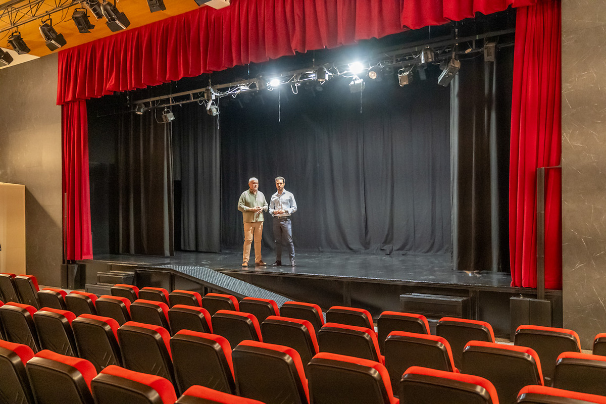 Torrejón de Ardoz moderniza su Salón de Actos en la Casa de la Cultura