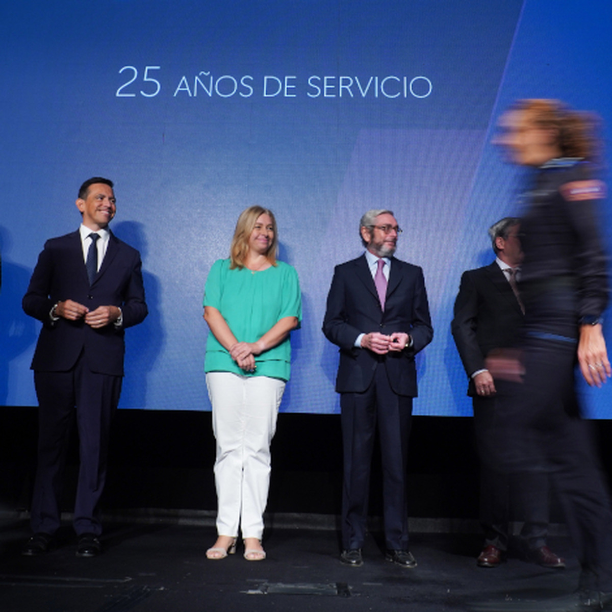 Madrid rinde homenaje a sus policías municipales con 25 años de servicio