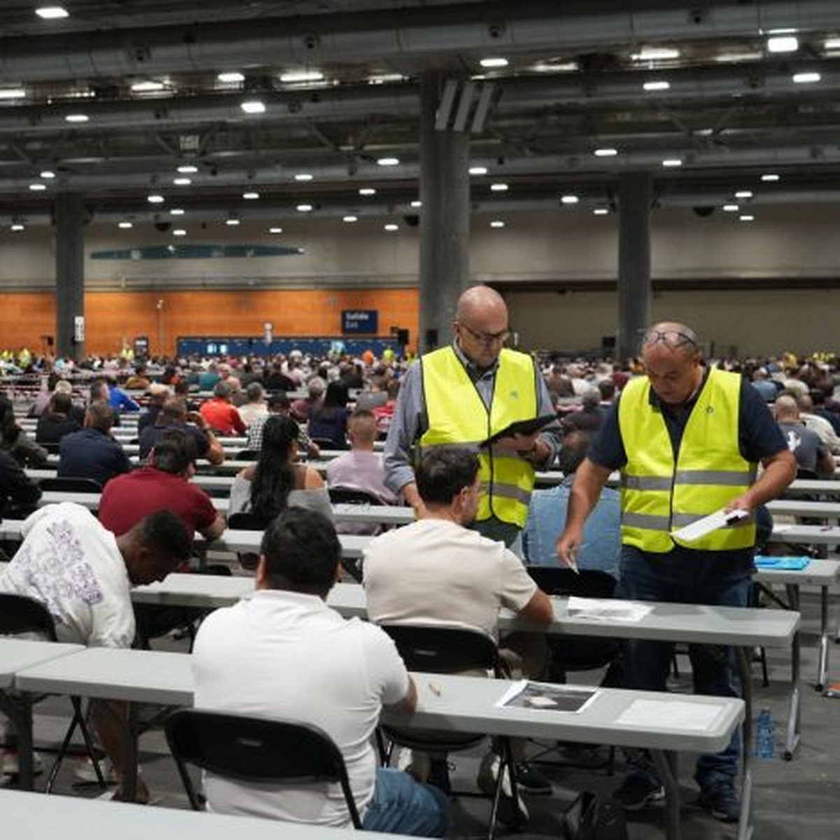 Madrid examina a 1.431 aspirantes a conductor de autobús en la EMT