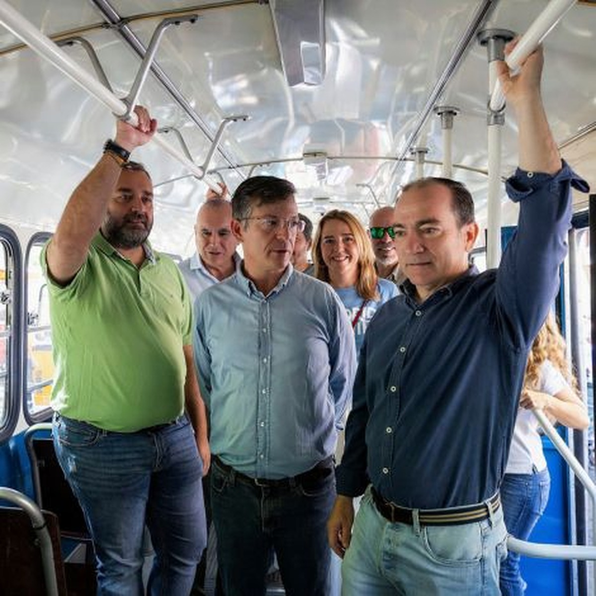 Madrid celebra la Fiesta de la Movilidad en el paseo del Prado con miles de participantes